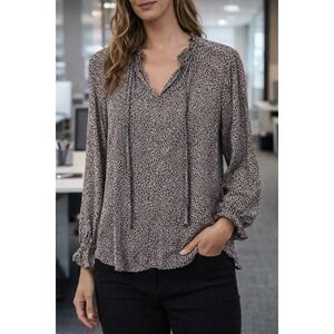 Sabrina Lauren Medium Blouse Animal Print Ruffle V-Neck Long Sleeve Flowy Work